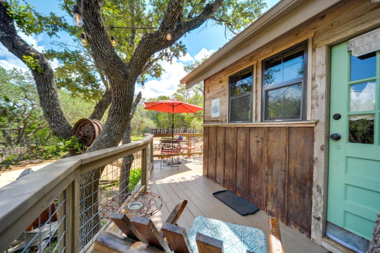 Snuggle Inn Wimberley Cabin With Fire Pit And Deck Kültér fotó